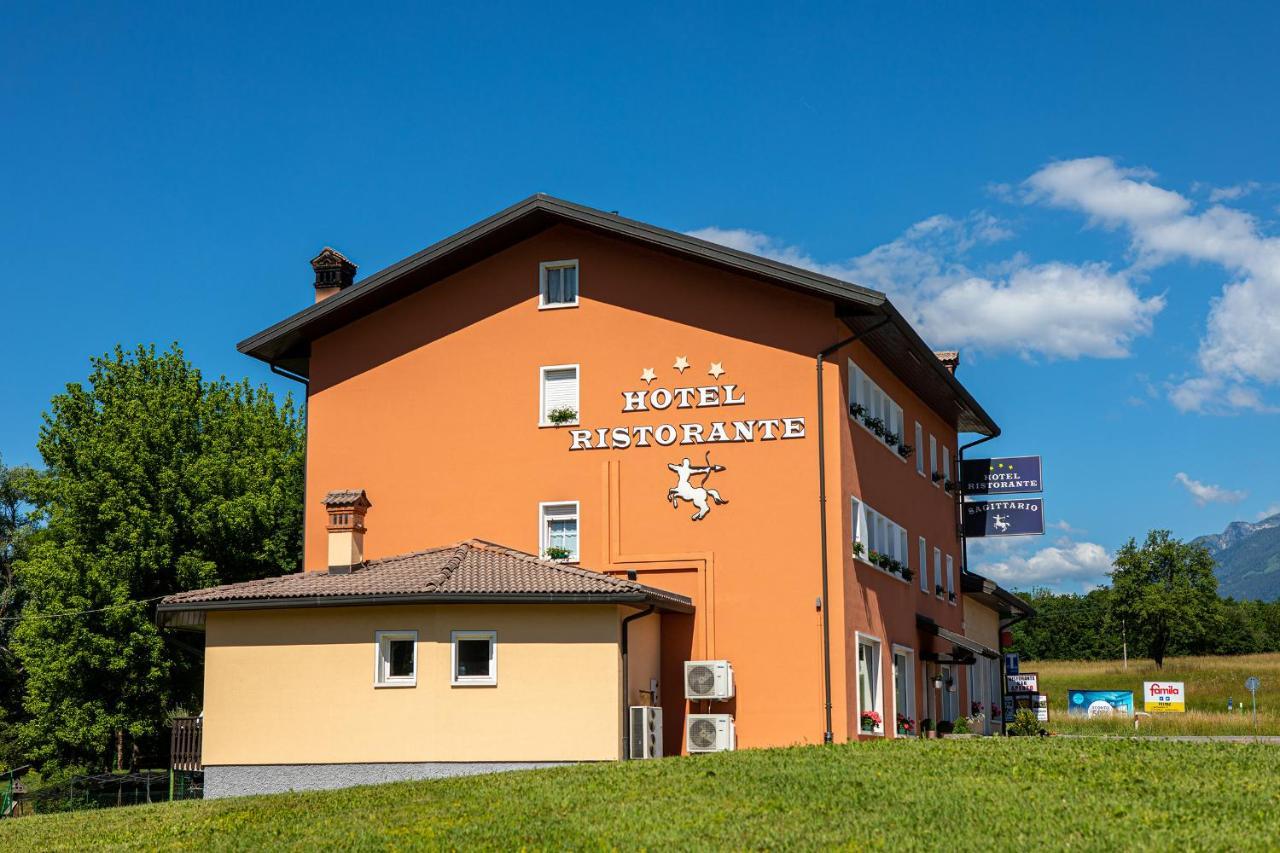 Hotel Ristorante Sagittario Feltre Luaran gambar