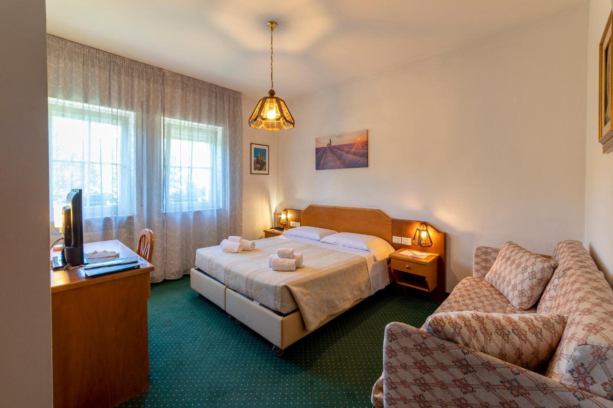 Hotel Ristorante Sagittario Feltre Luaran gambar